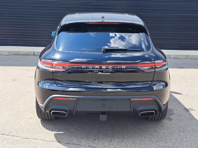 New 2026 Porsche Macan image 6