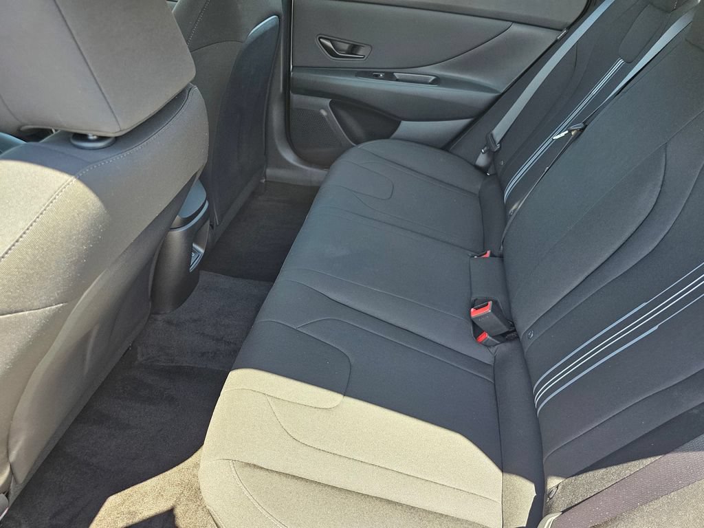 Certified 2026 Hyundai Elantra Sport FWD image 19