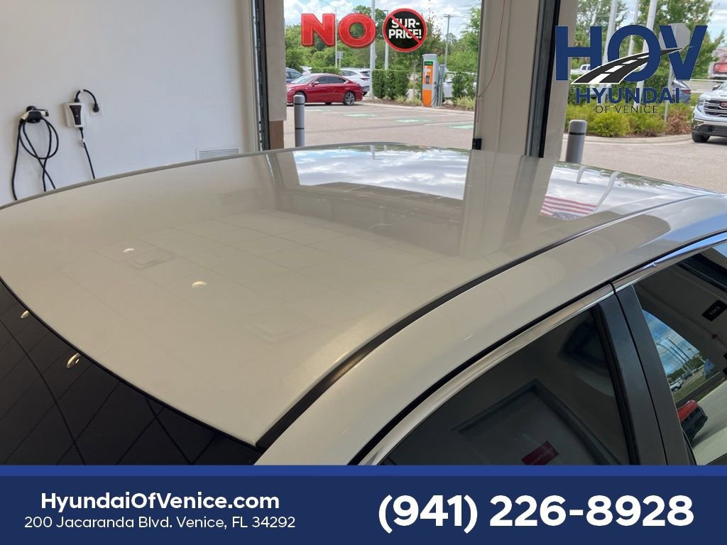 Used 2016 Toyota Camry SE FWD image 10