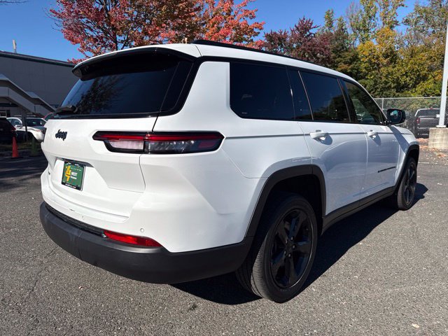 Used 2024 Jeep Grand Cherokee L Laredo AWD/4WD image 16