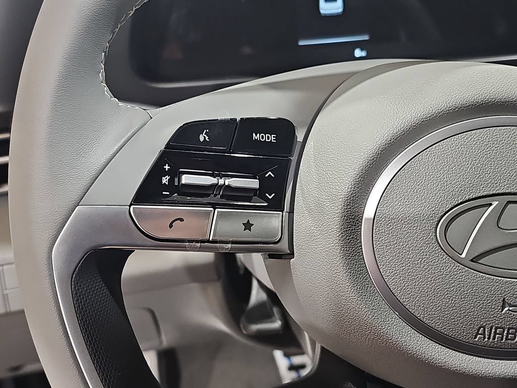 New 2026 Hyundai Elantra SEL Sport Premium FWD image 17