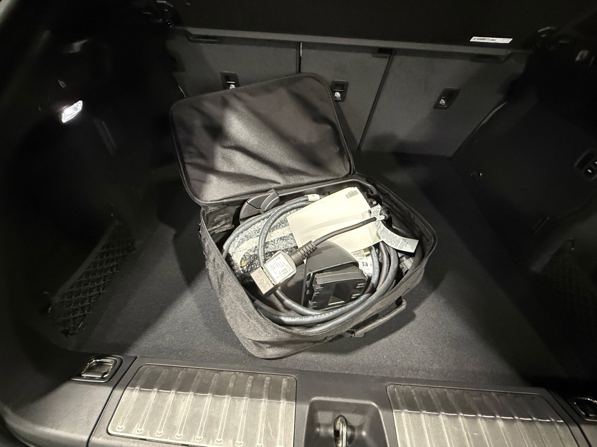 Used 2024 Porsche Macan 4 Electric w/ Premium Package image 30