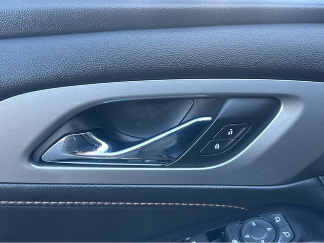 Used 2020 Chevrolet Traverse LS w/ LPO, Black Accent Package image 37