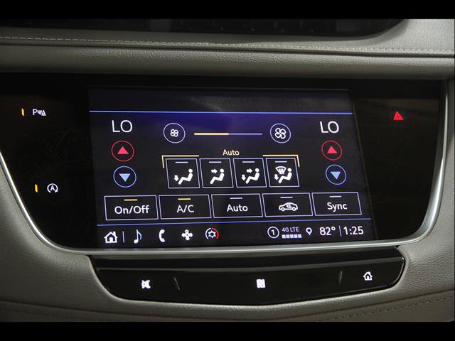 Used 2021 Cadillac XT5 Premium Luxury AWD/4WD image 13