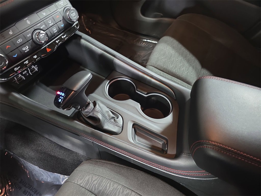 Used 2025 Dodge Durango GT image 24