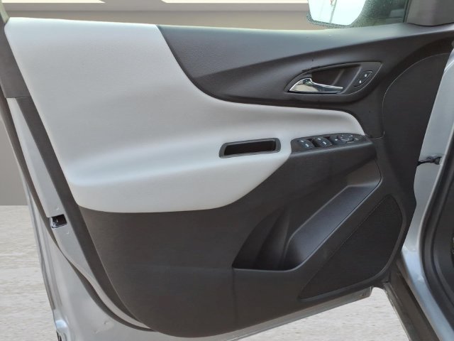 Used 2024 Chevrolet Equinox LS w/ LS Convenience Package FWD image 14