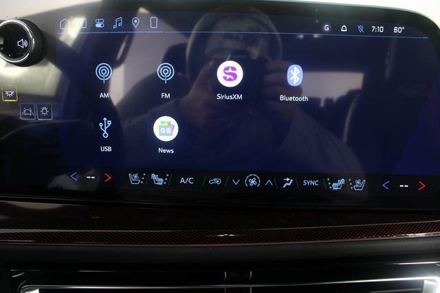 New 2026 Chevrolet Traverse RS image 7