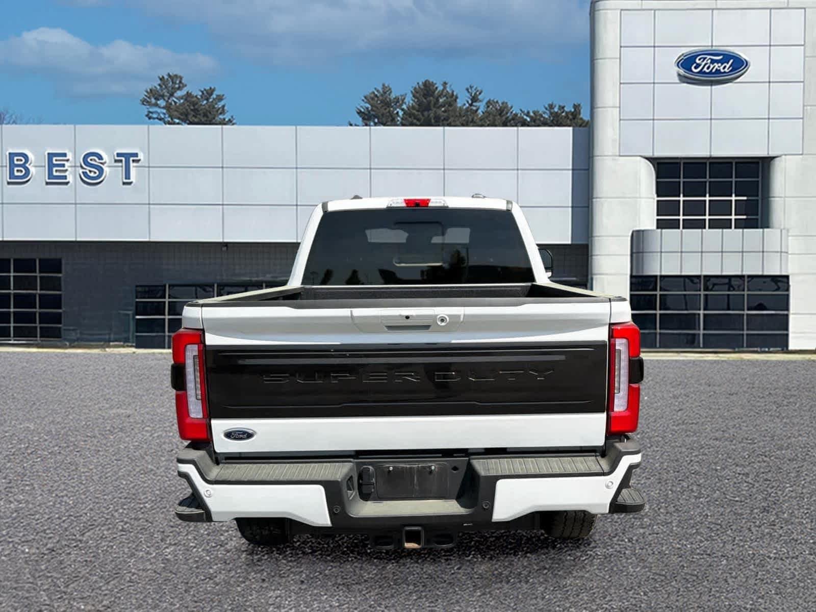 Used 2026 Ford F350 Platinum w/ FX4 Off-Road Package AWD/4WD image 6