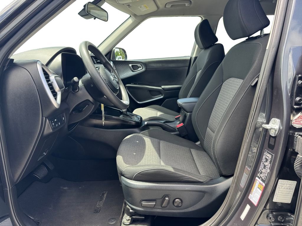 Used 2021 Kia Soul S FWD image 9