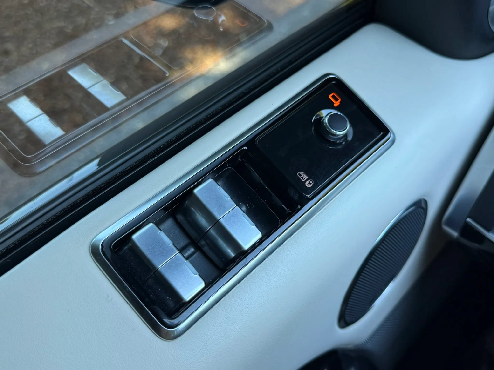 Used 2019 Land Rover Range Rover Sport Supercharged AWD/4WD image 23