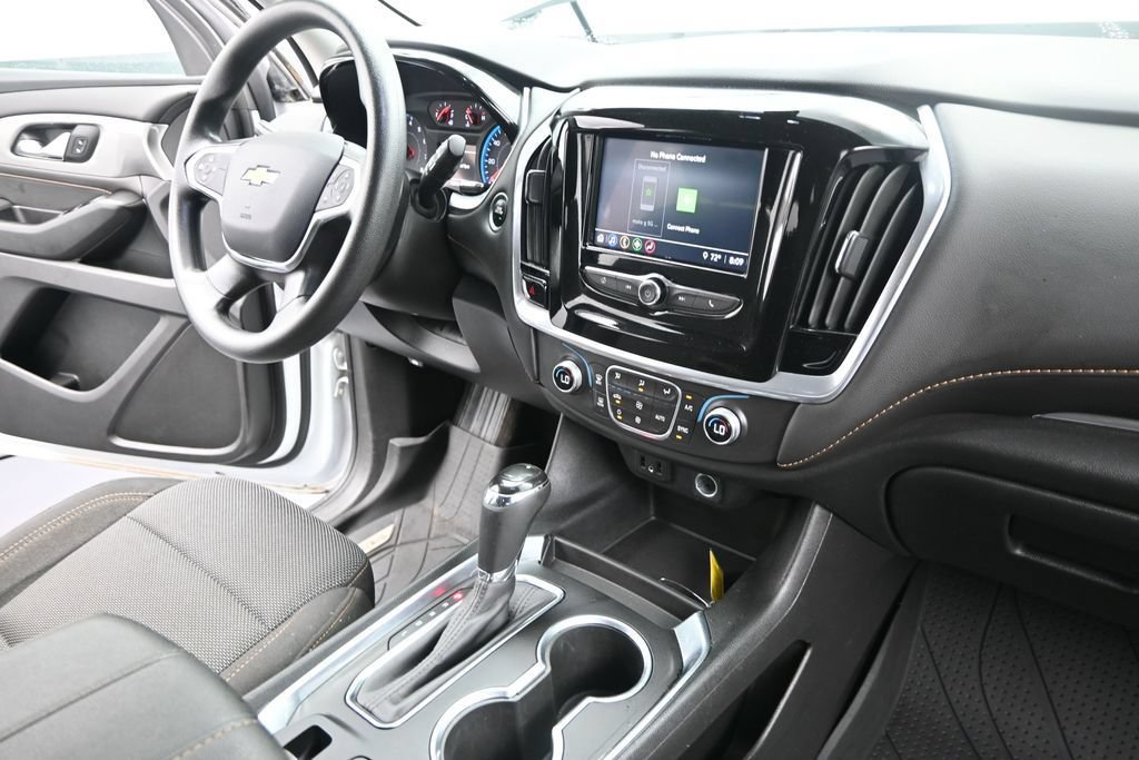 Used 2020 Chevrolet Traverse LS FWD image 26