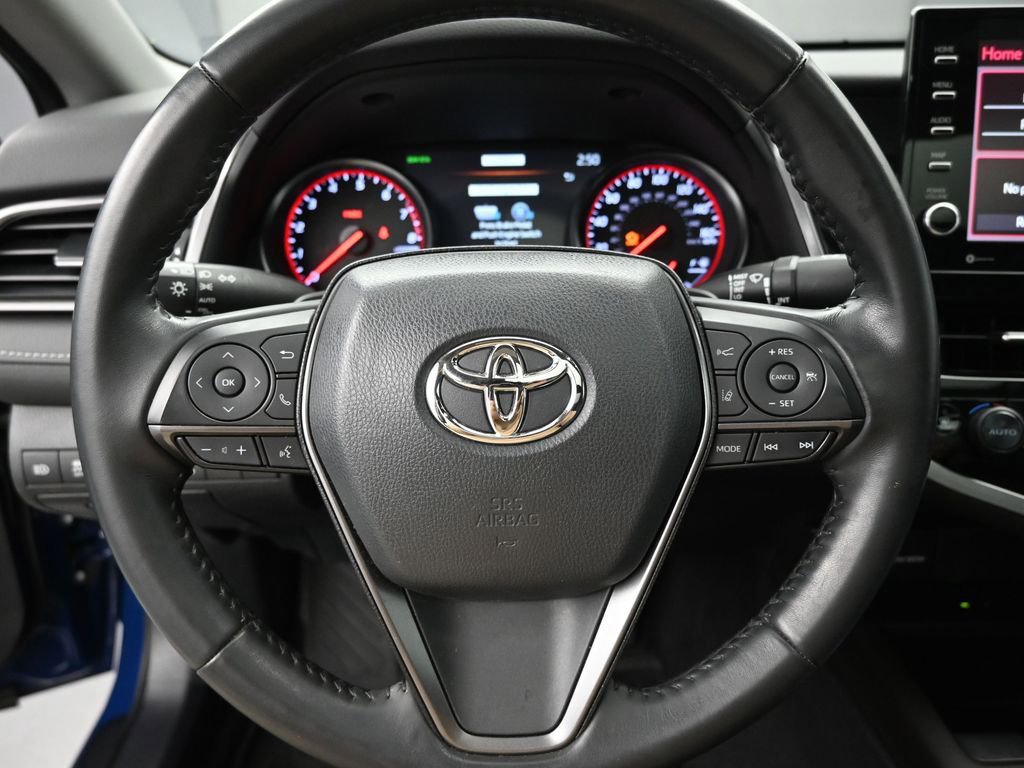 Used 2023 Toyota Camry XSE image 14