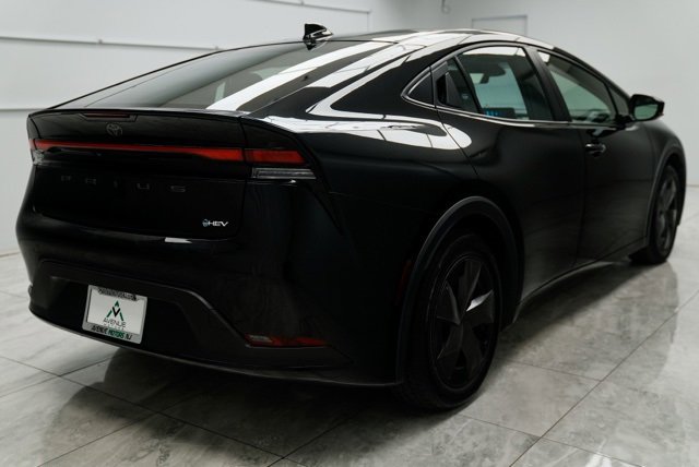 Used 2024 Toyota Prius LE image 9