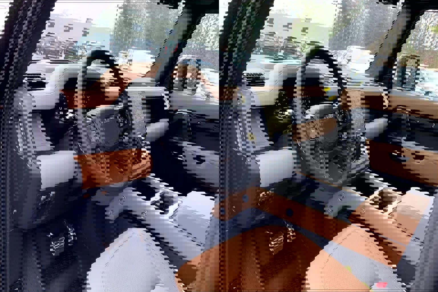 New 2026 Land Rover Defender 110 V8 image 9