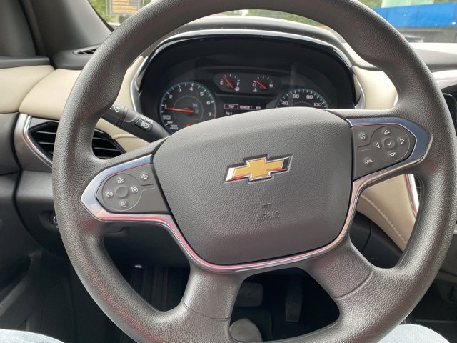 Used 2022 Chevrolet Traverse LS image 29