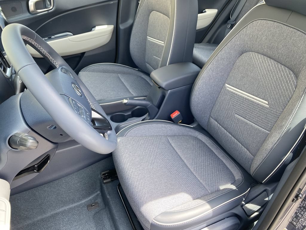 New 2026 Hyundai Venue SEL FWD image 11