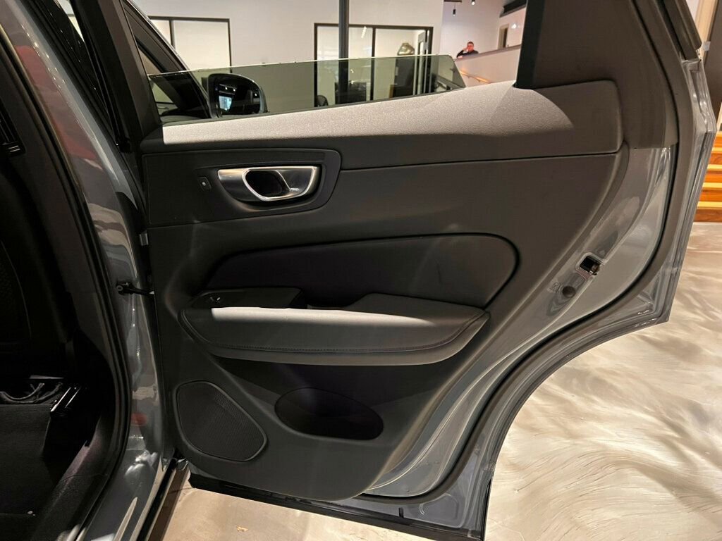 Used 2023 Volvo XC60 B5 Plus w/ Climate Package image 21