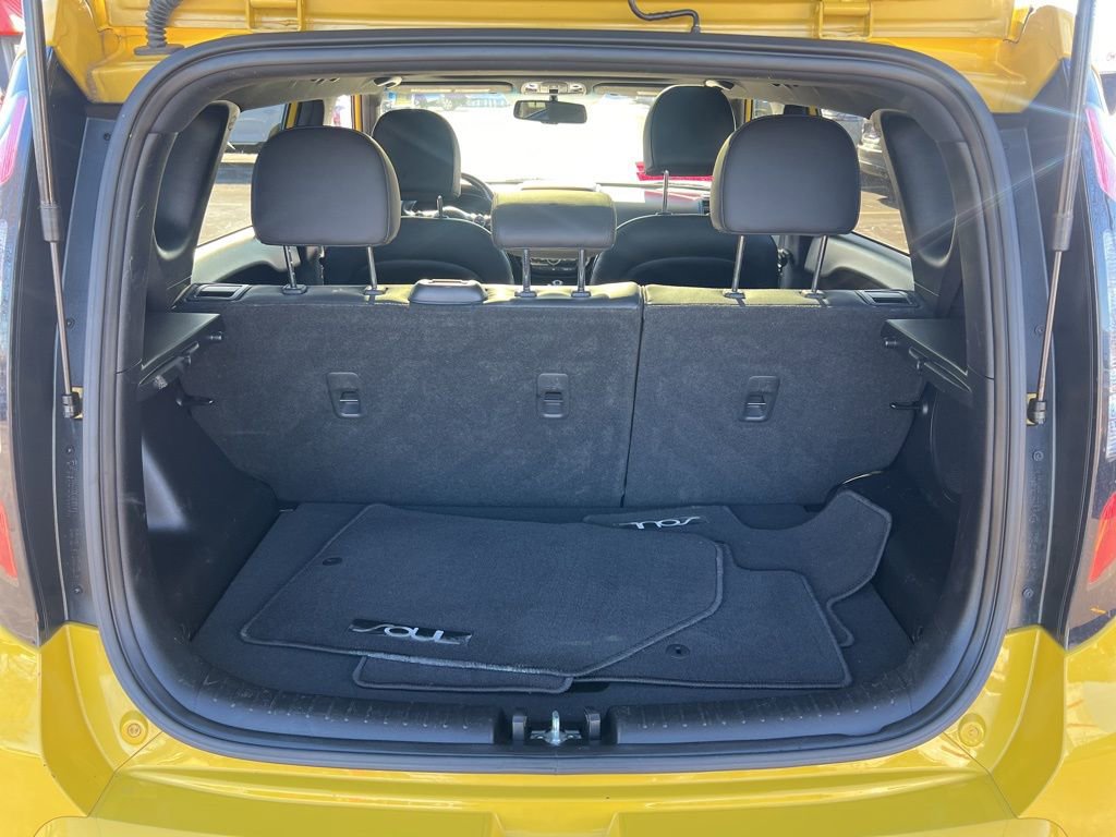 Used 2015 Kia Soul ! w/ Sun & Sound Package image 12