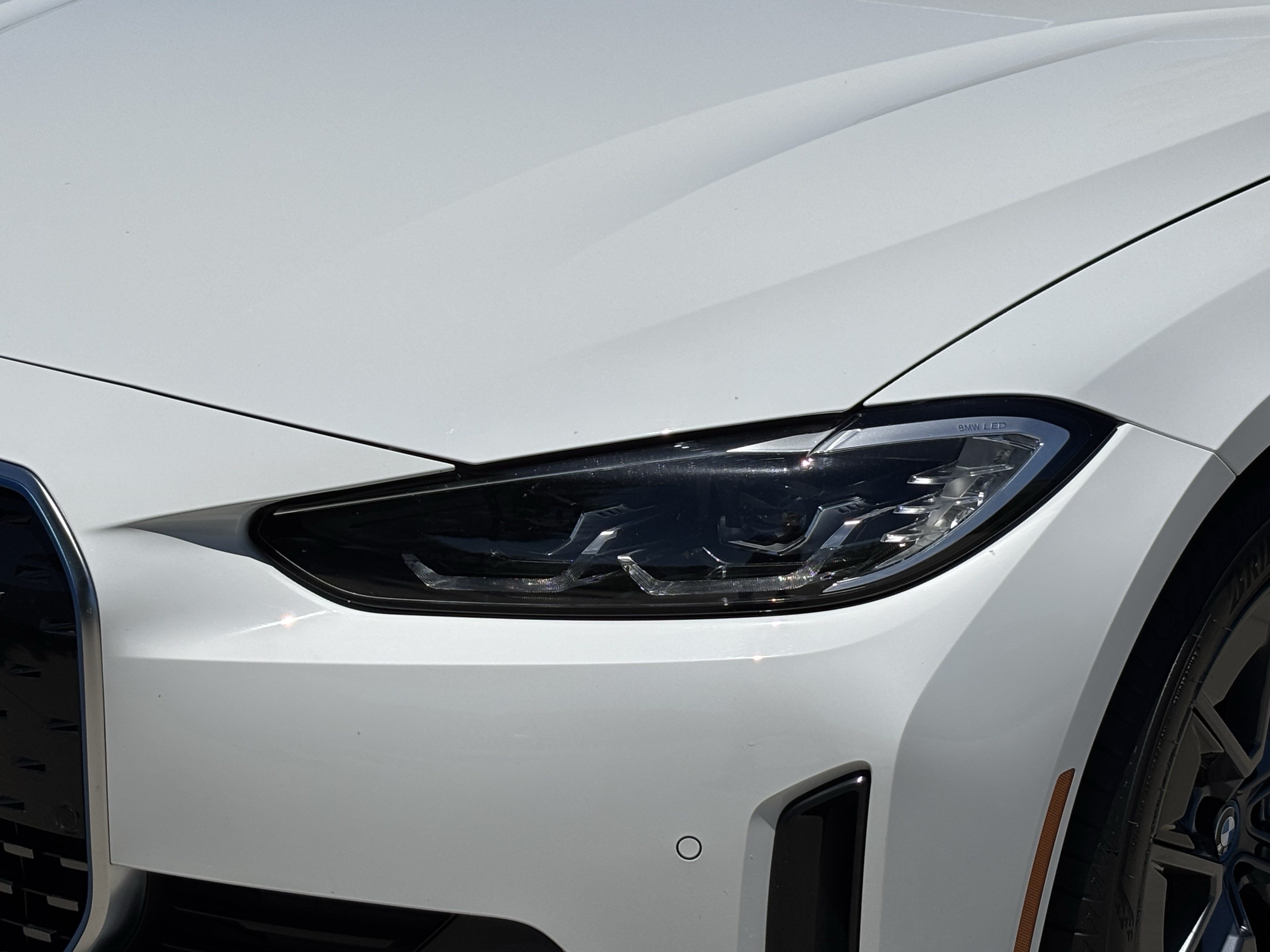 Certified 2023 BMW i4 eDrive40 RWD image 6