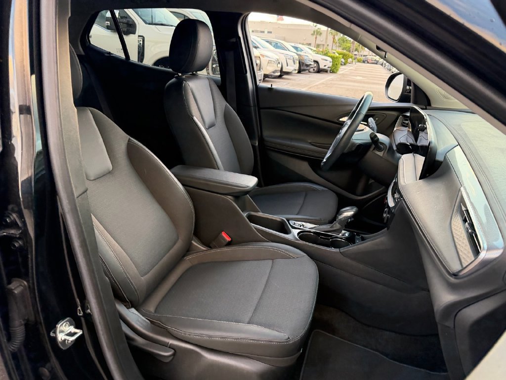 Used 2024 Buick Encore GX Preferred FWD image 17