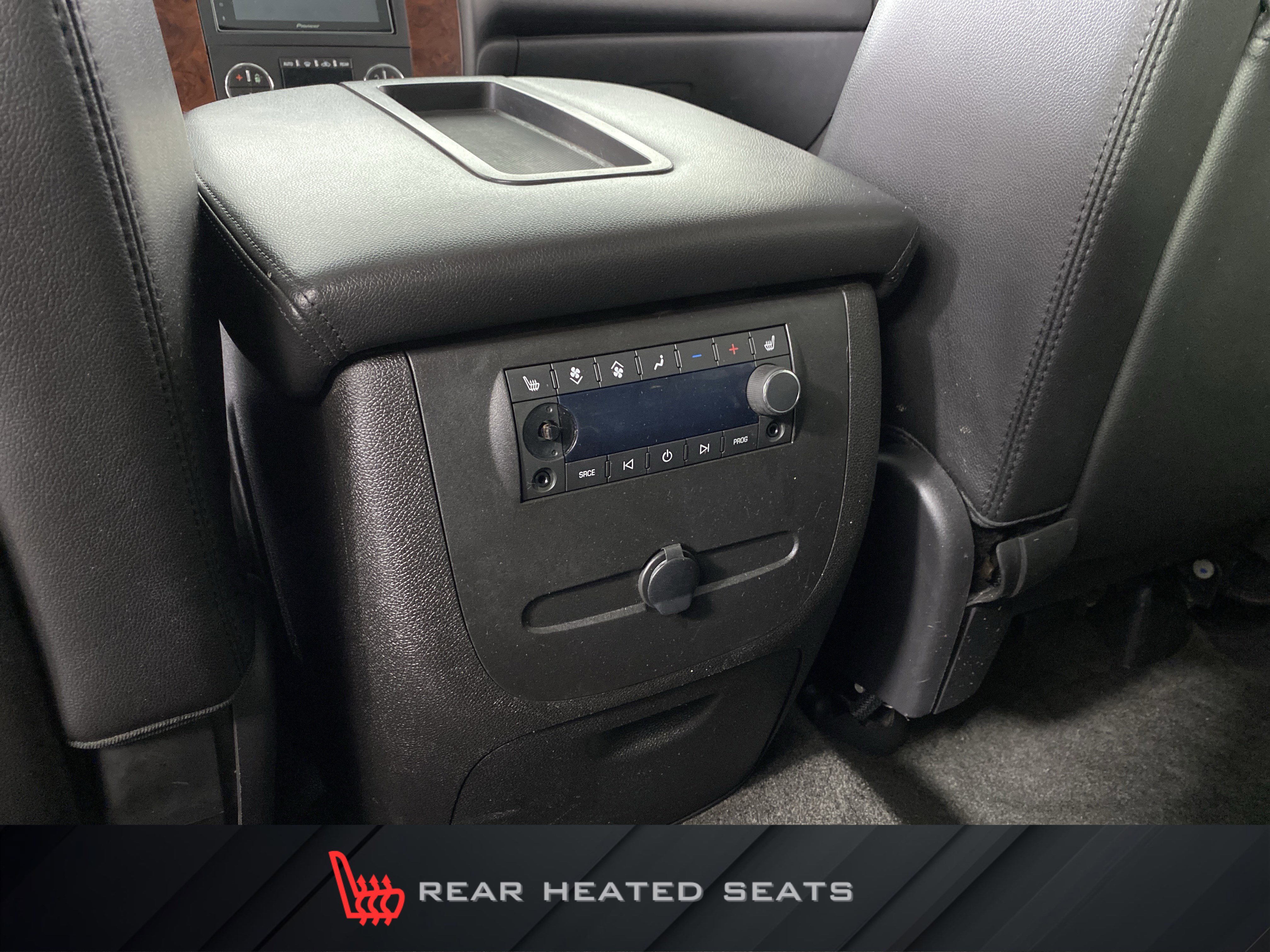 Used 2013 Chevrolet Tahoe LT w/ Luxury Package AWD/4WD image 30