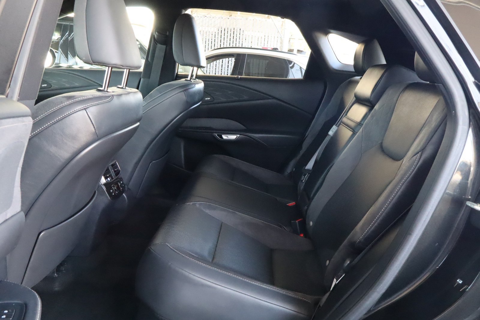 Used 2023 Lexus RX 350 FWD w/ Cold Area Package image 36