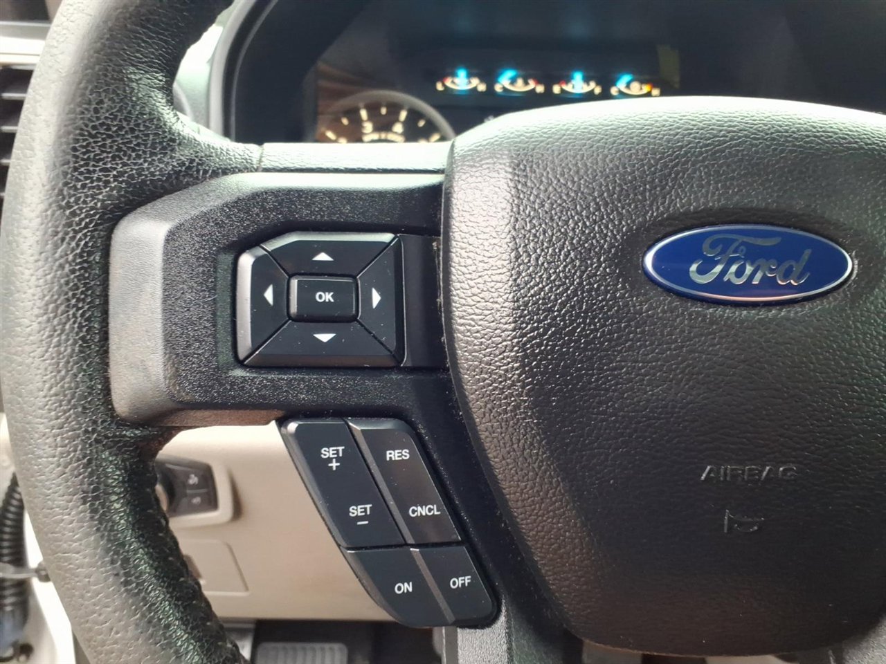 Used 2016 Ford F150 XLT w/ Equipment Group 302A Luxury image 12