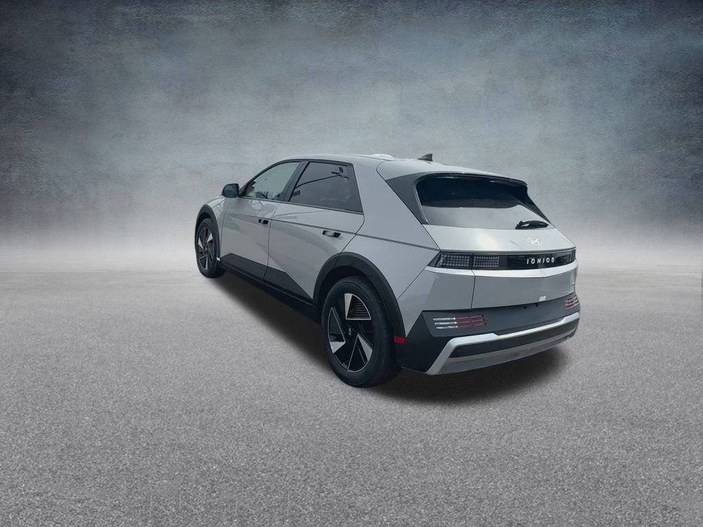 New 2025 Hyundai Ioniq 5 SE image 16