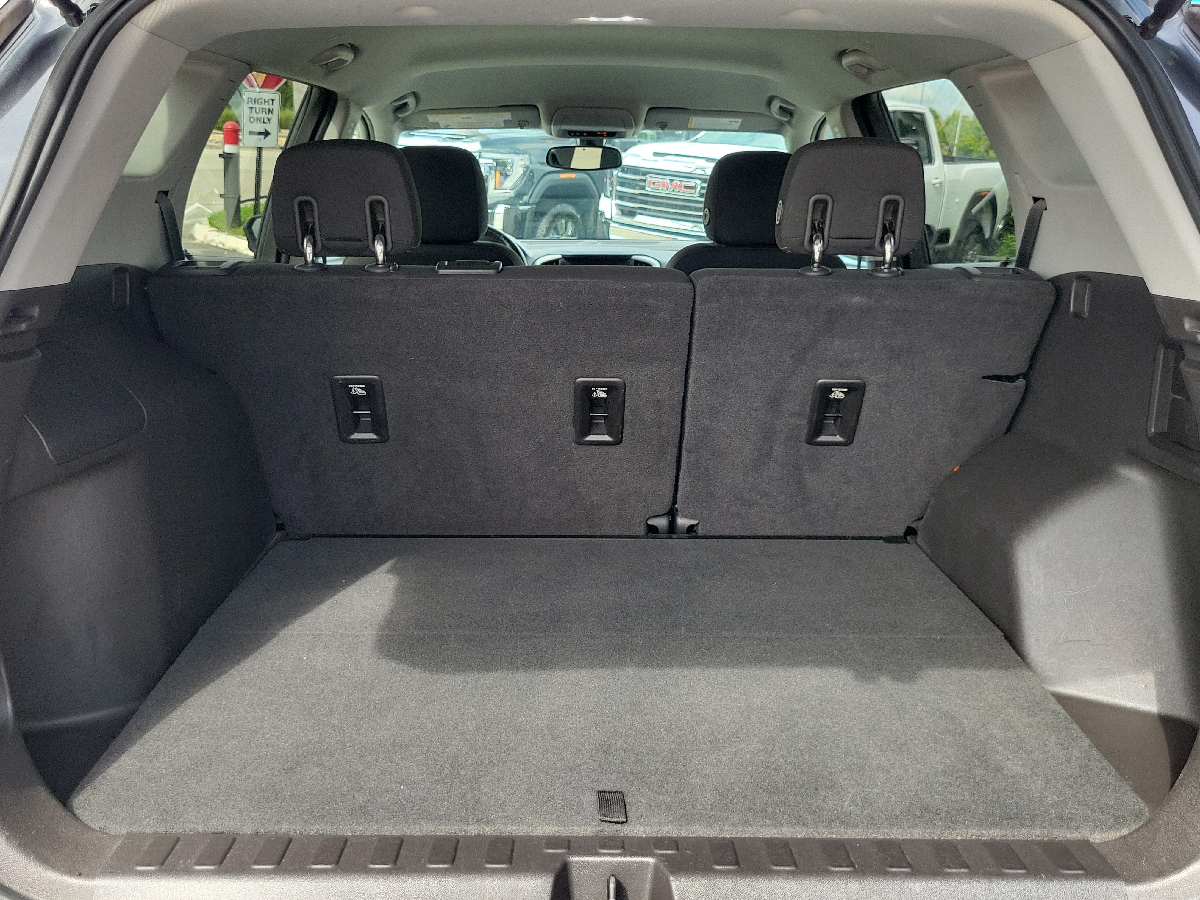 Used 2018 GMC Terrain SLE FWD image 15