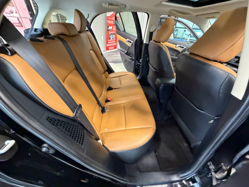 Used 2015 Lexus CT 200h FWD image 44