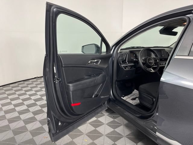 Used 2023 Kia Sportage LX FWD image 18