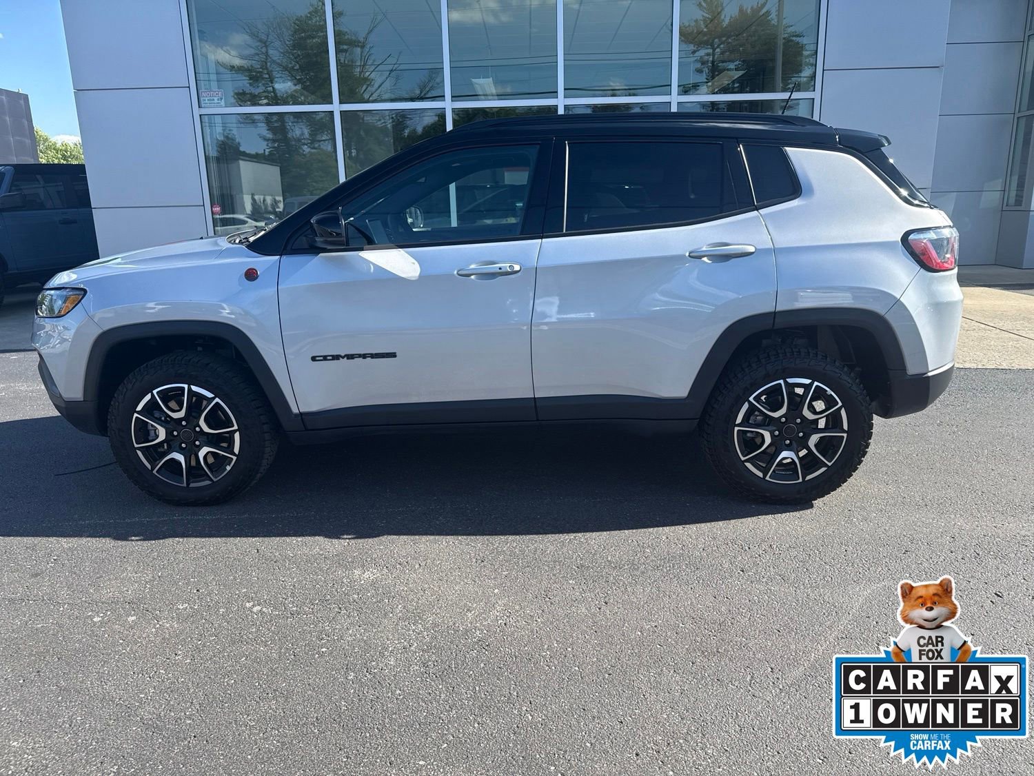 Used 2025 Jeep Compass Trailhawk