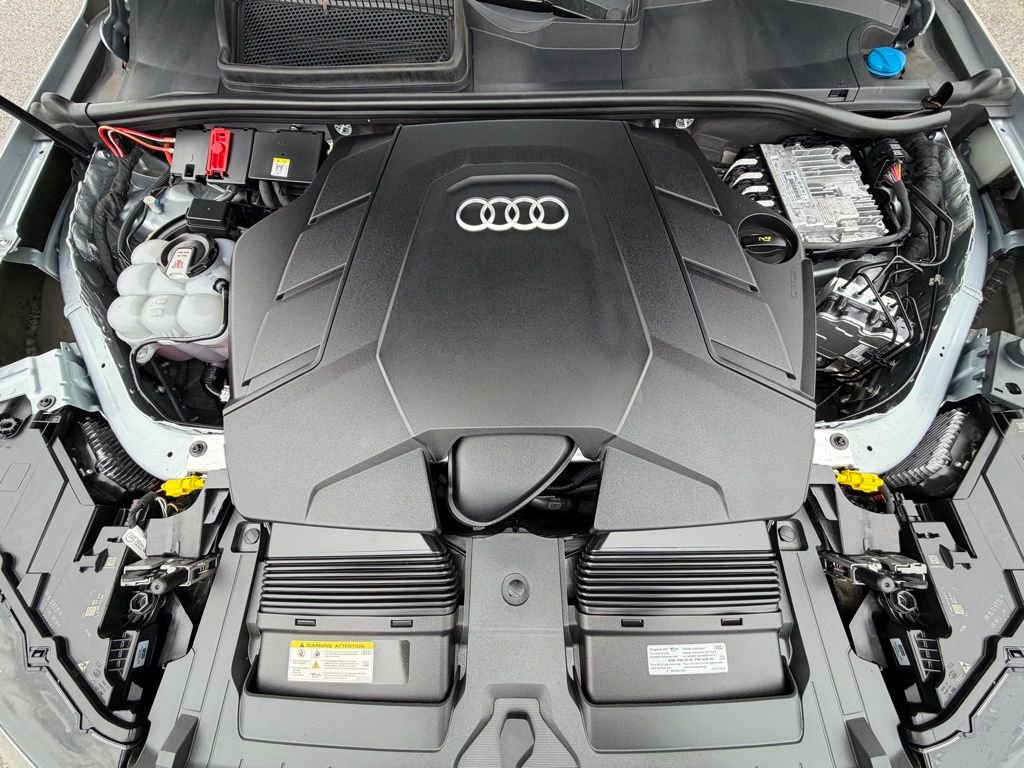 Used 2025 Audi Q7 3.0T Premium Plus image 17