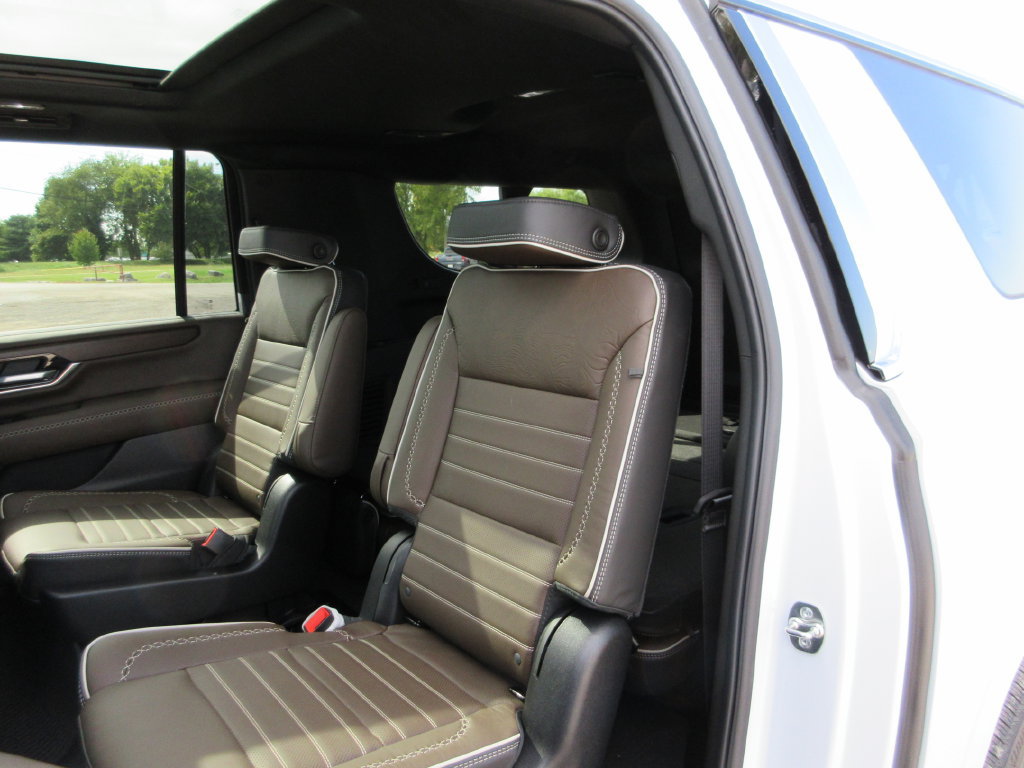 New 2027 GMC Yukon XL Denali Ultimate AWD/4WD image 10
