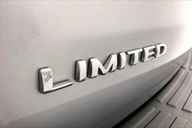 Used 2022 Ford Expedition Max Limited image 7