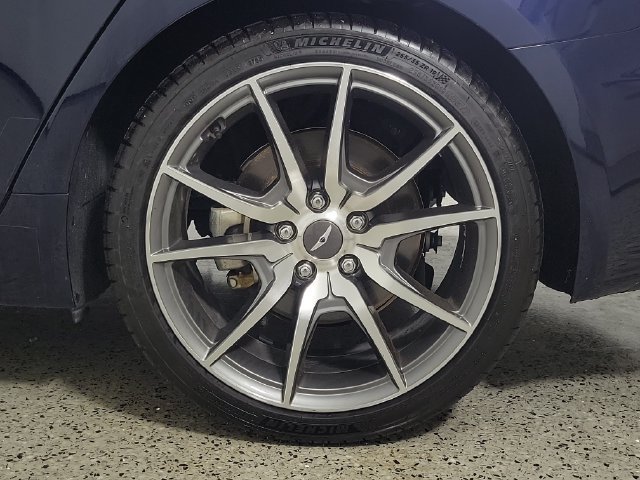 Used 2023 Genesis G70 2.0T RWD image 8