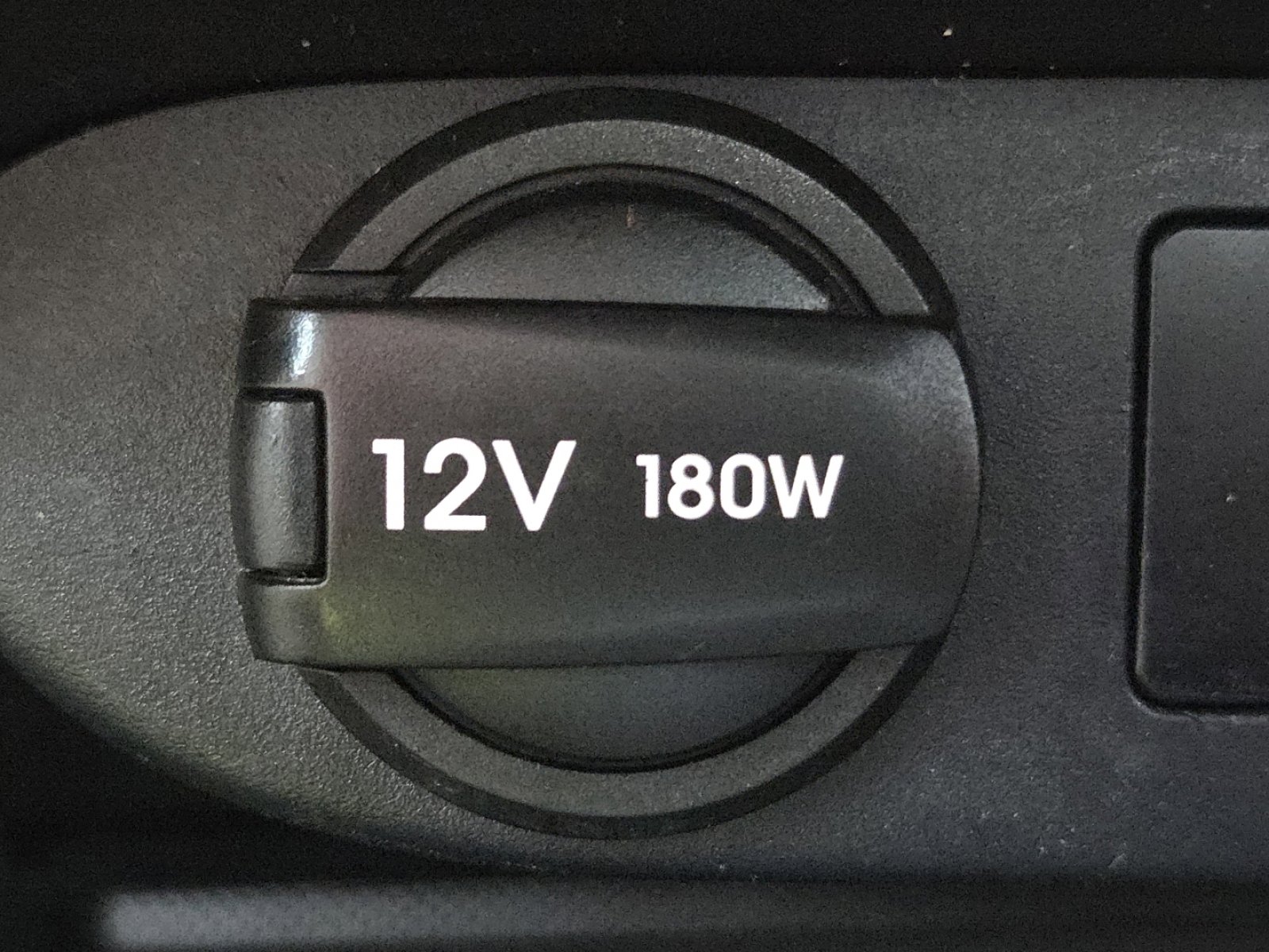 Used 2024 Hyundai Elantra SEL FWD image 4