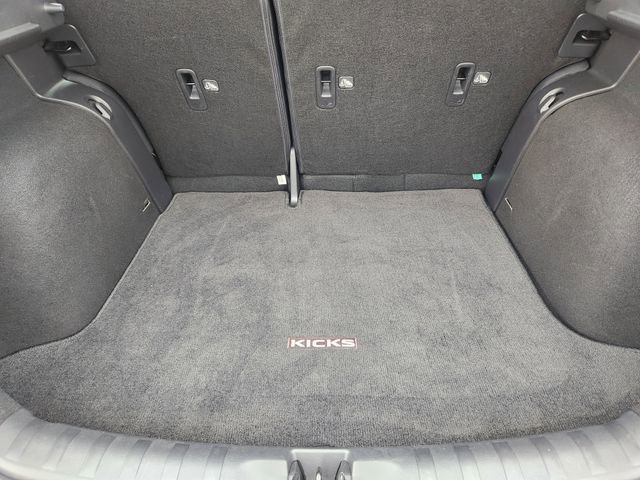Used 2023 Nissan Kicks SV image 31