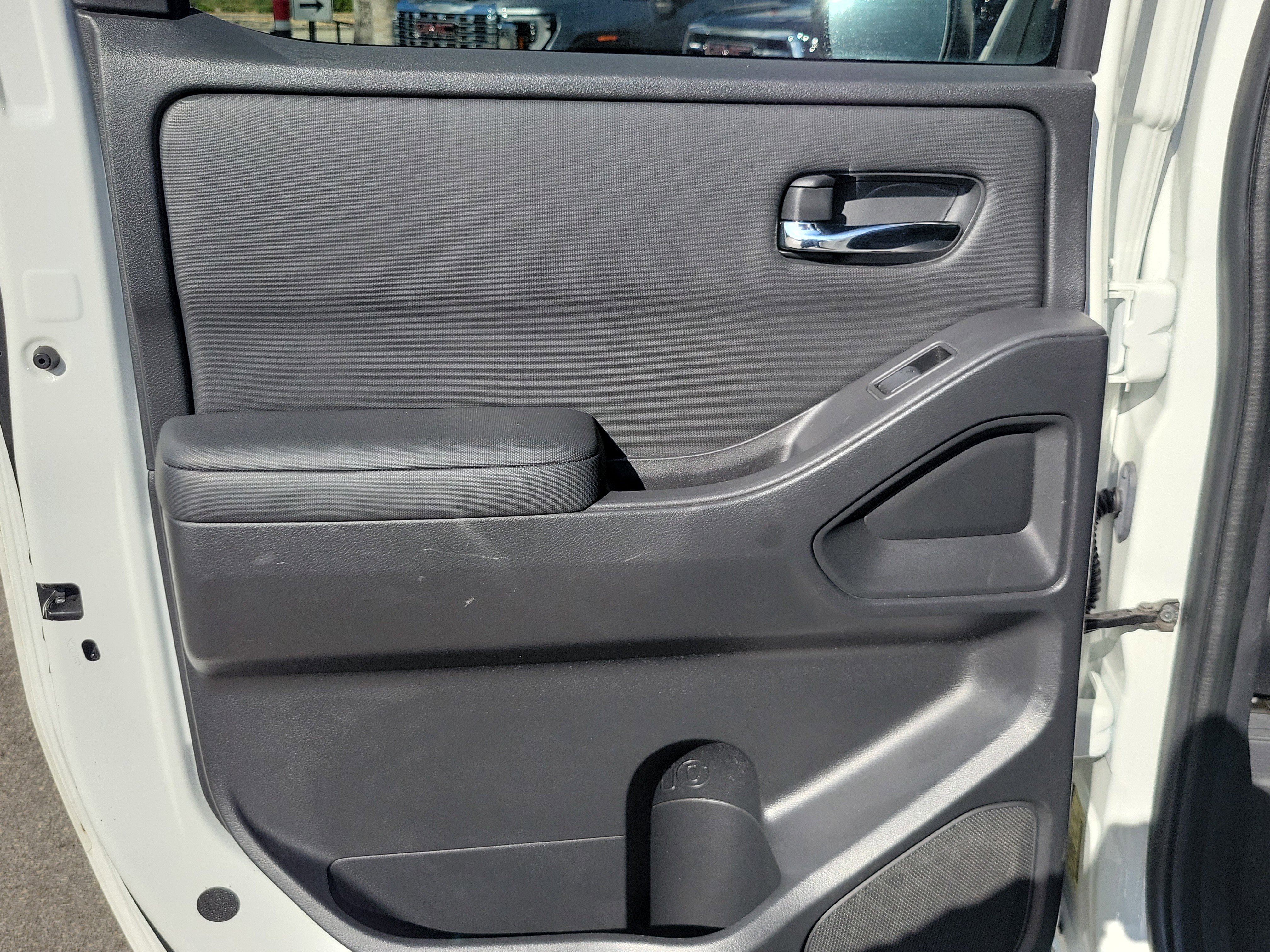 Used 2022 Nissan Frontier SV image 20