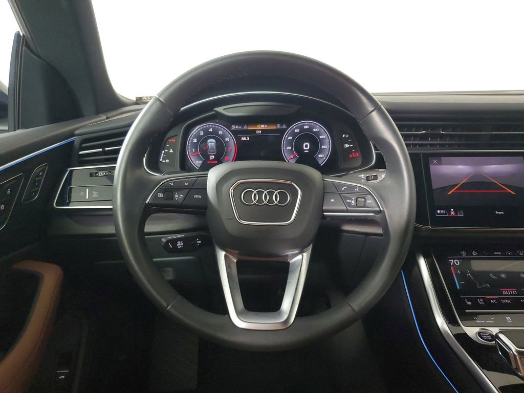 Used 2023 Audi Q8 Prestige w/ Prestige Package AWD/4WD image 13