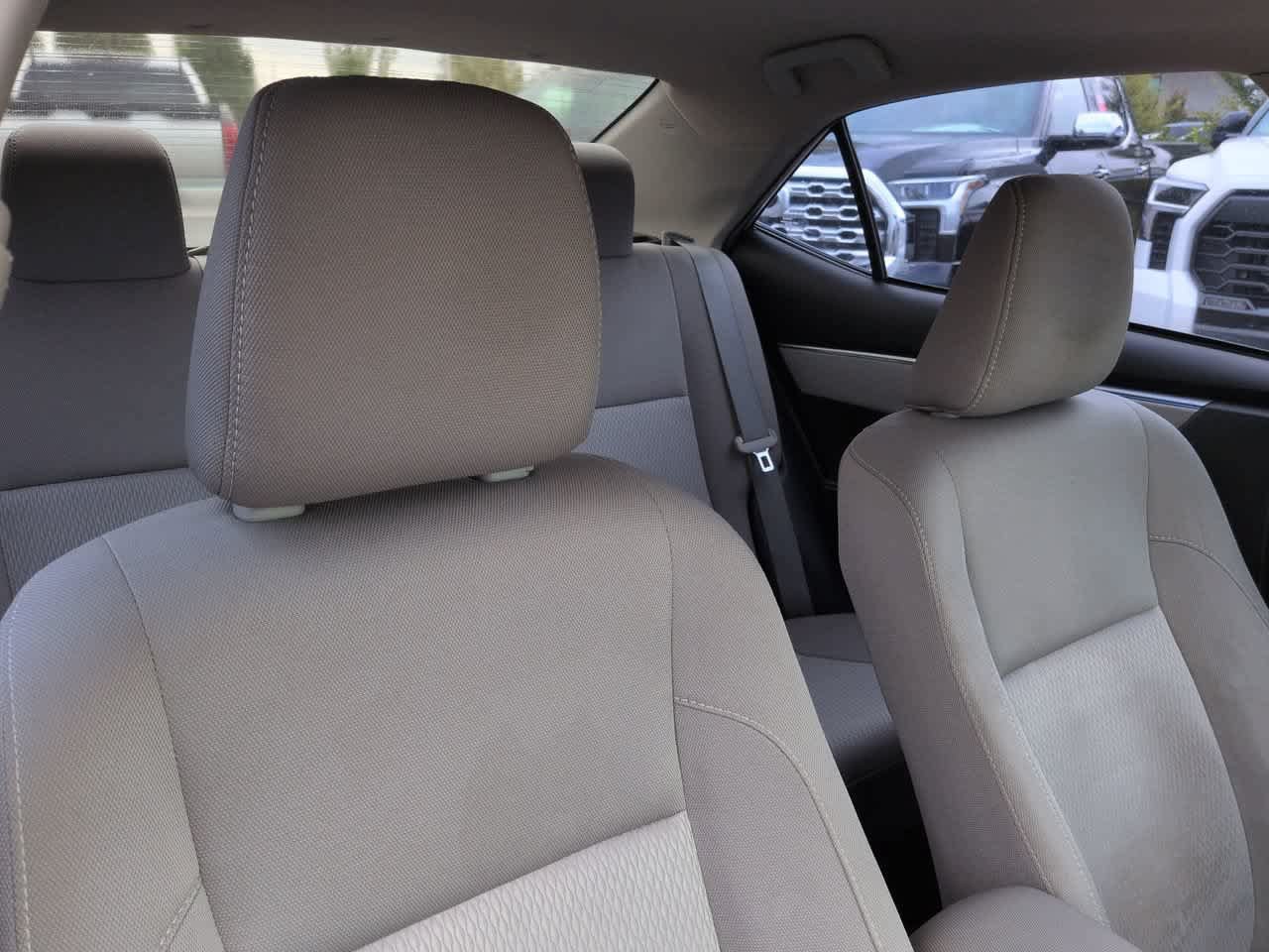 Used 2015 Toyota Corolla LE FWD image 7