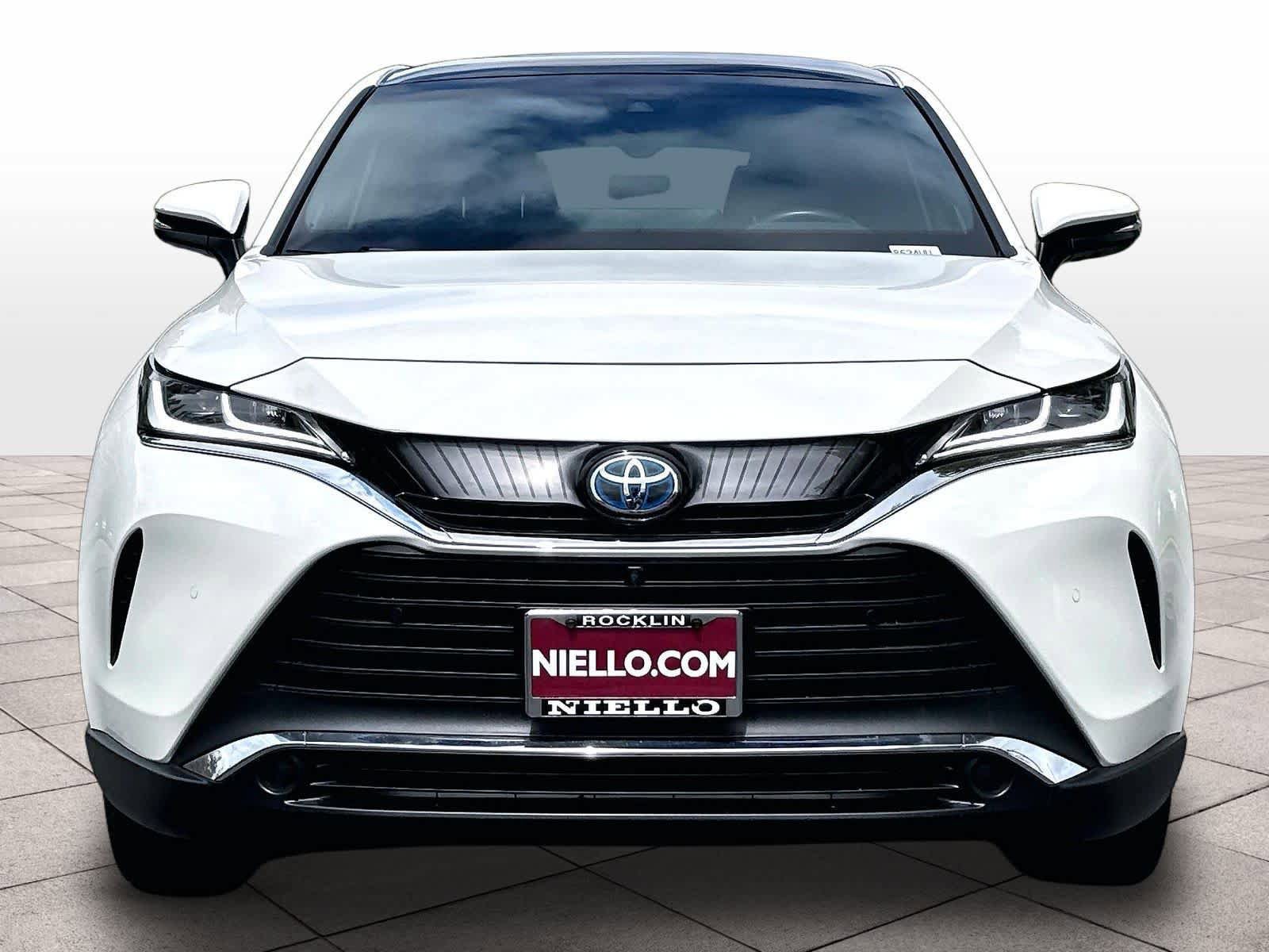 Used 2021 Toyota Venza Limited w/ Carpet Mat Package (TMS) AWD/4WD image 3