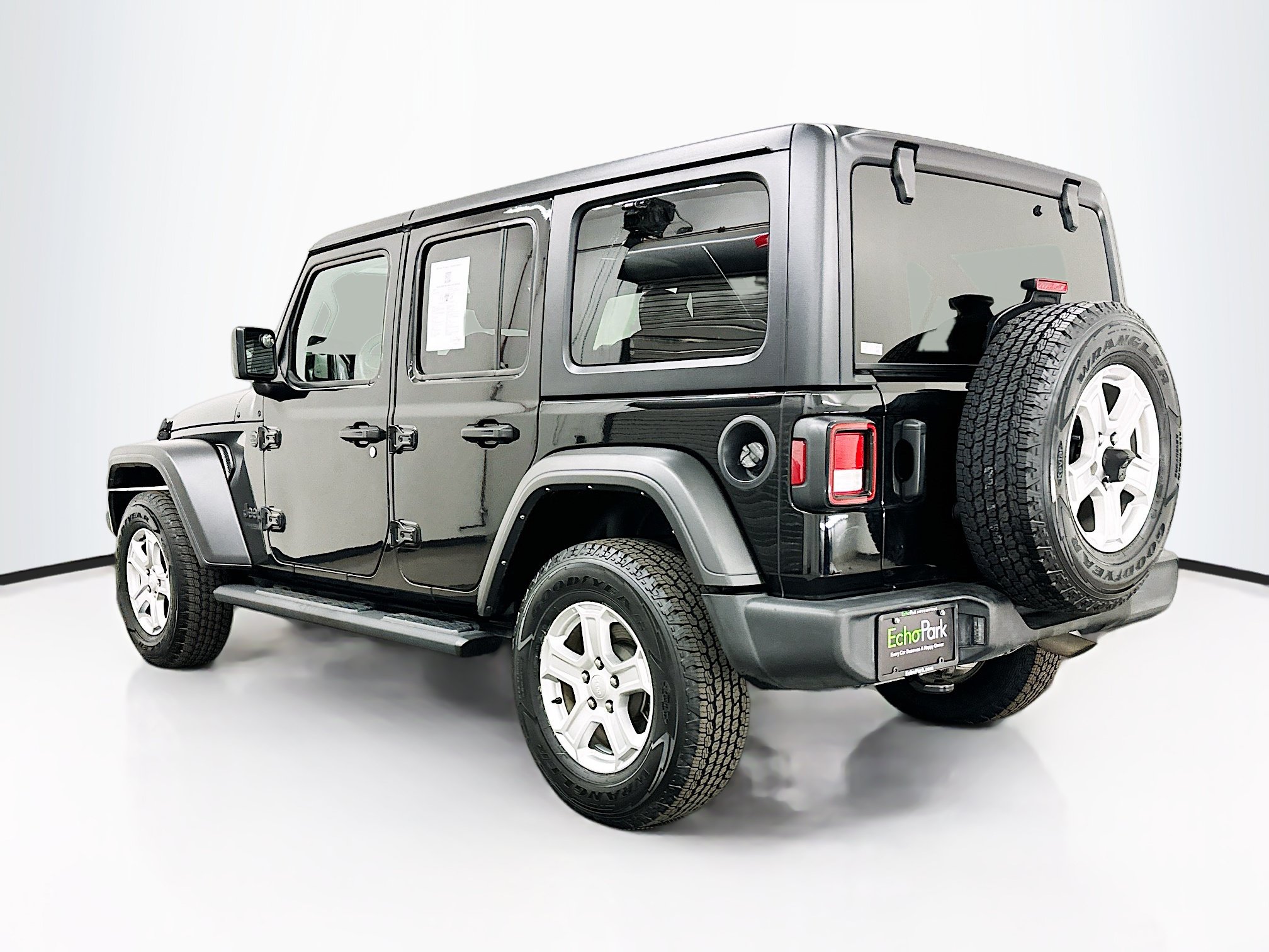 Used 2022 Jeep Wrangler Unlimited Sport AWD/4WD image 5