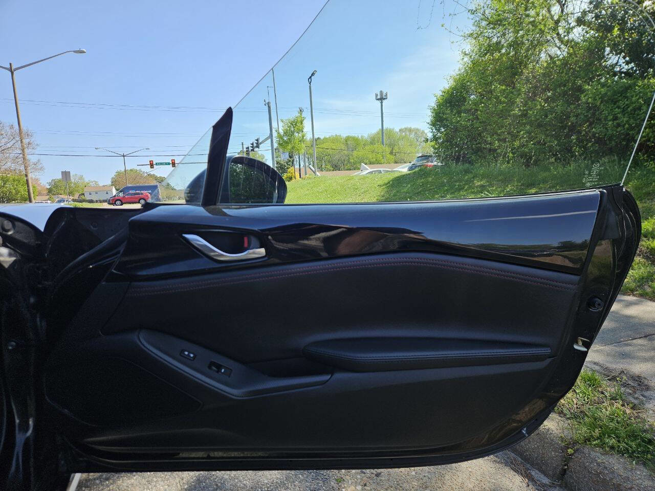 Used 2016 MAZDA MX-5 Miata Club image 14