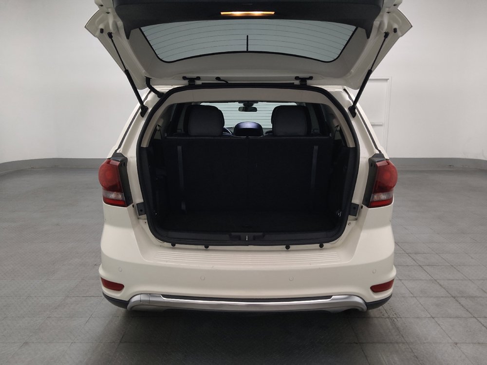 Used 2018 Dodge Journey Crossroad w/ Nav & Sun Group FWD image 29