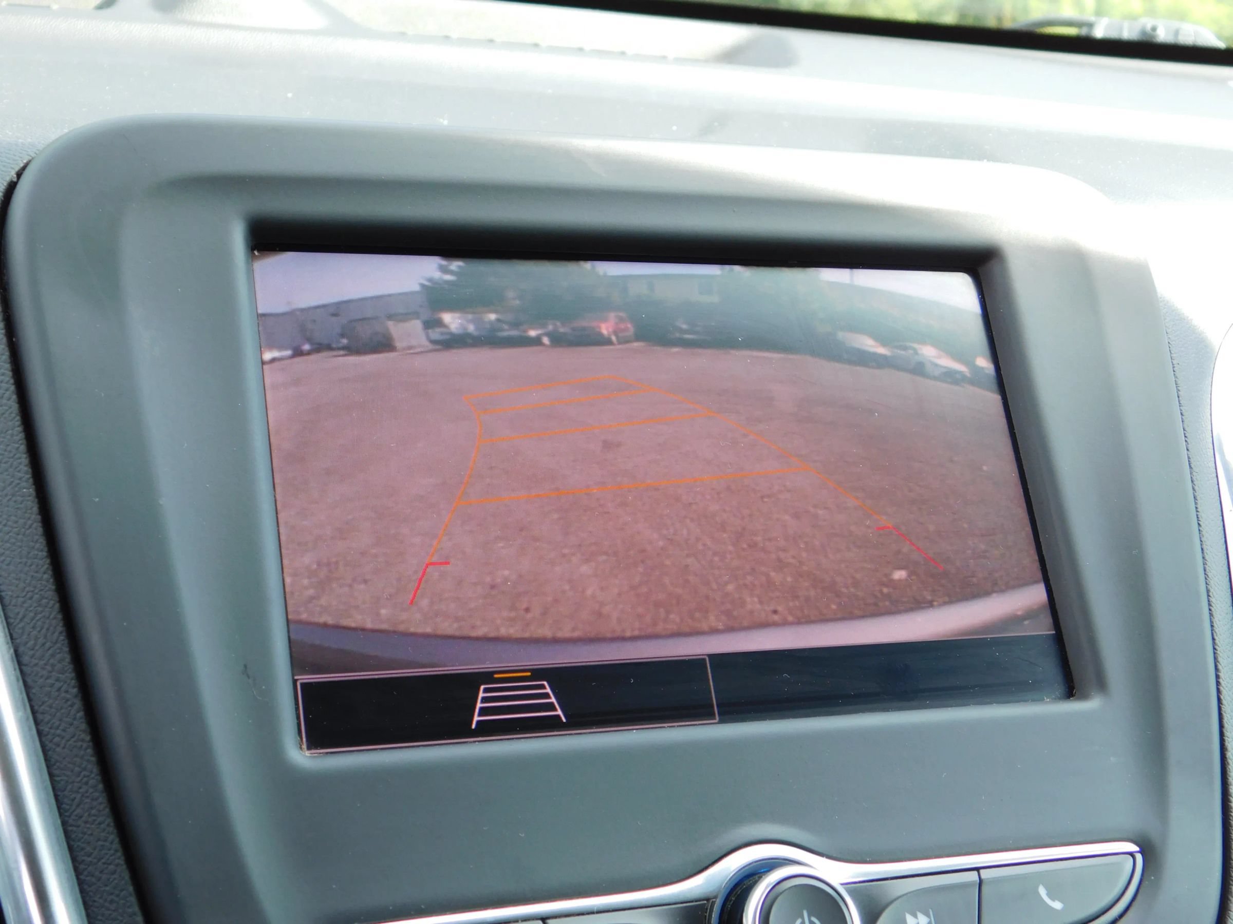 Used 2023 Chevrolet Equinox LS w/ LS Convenience Package FWD image 16