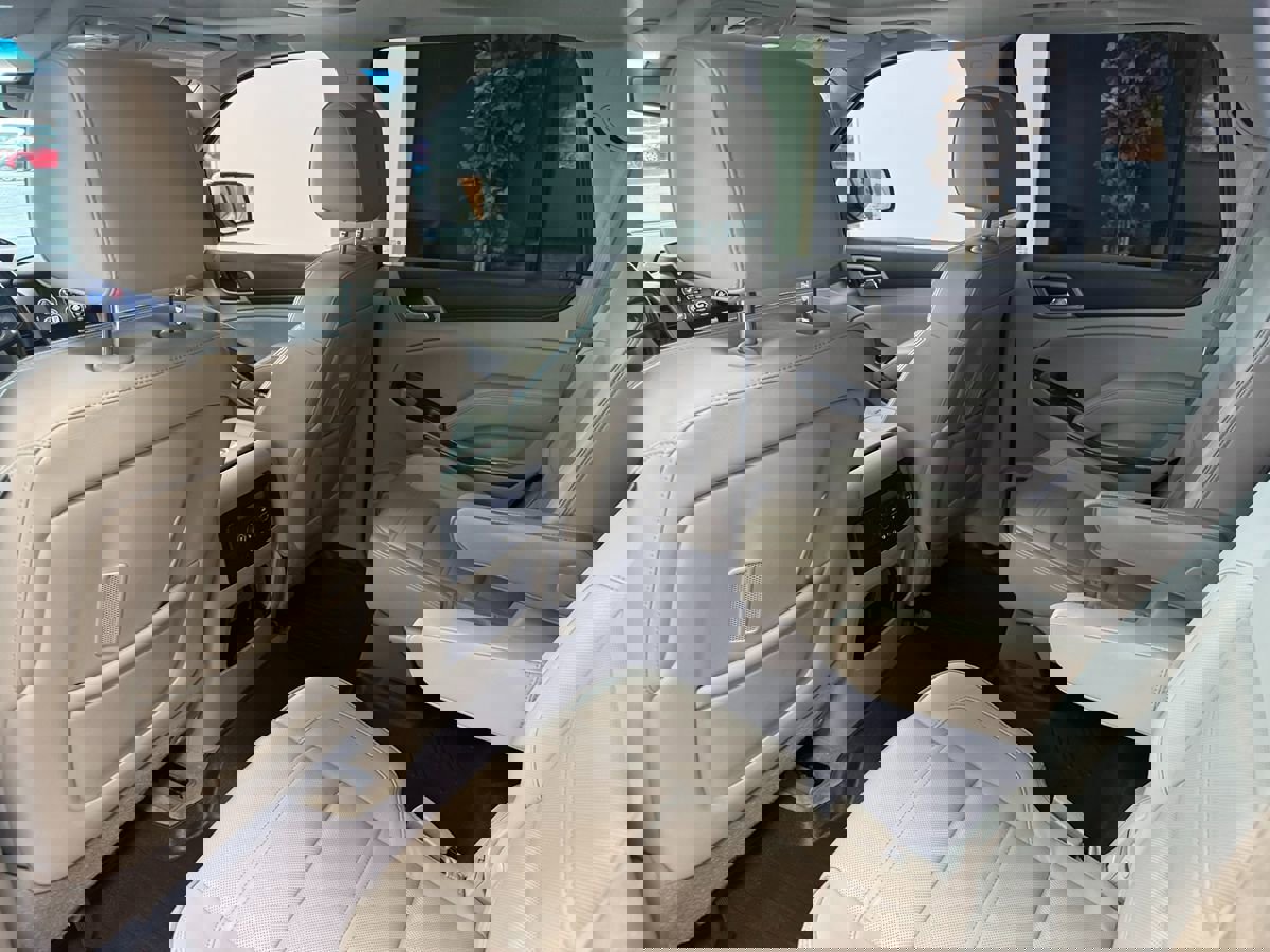 Used 2015 GMC Yukon Denali w/ Touring Package image 40