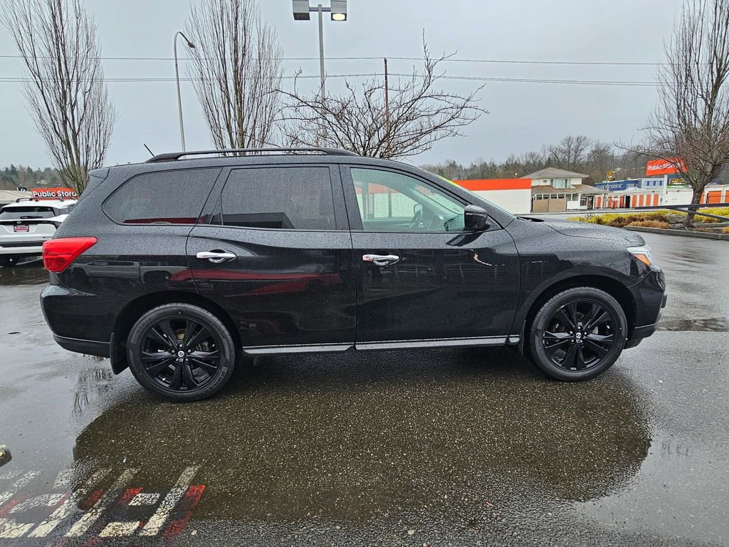 Used 2018 Nissan Pathfinder SL w/ Midnight Edition Package AWD/4WD image 4