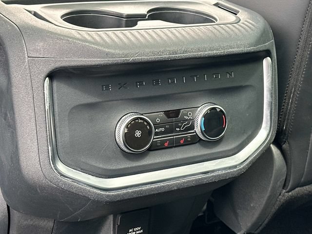 Used 2025 Ford Expedition Platinum AWD/4WD image 18