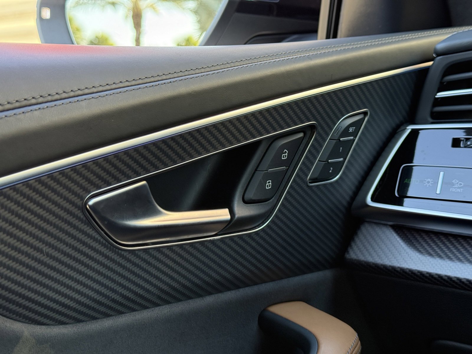 Used 2024 Audi RS Q8 image 25